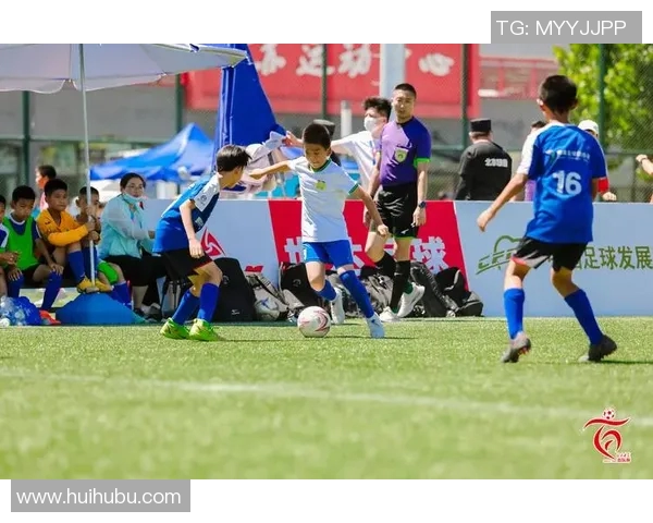 的士速递助力足球明星闪耀赛场展现风采与激情 的士速递助力足球明星闪耀赛场展现风采与激情